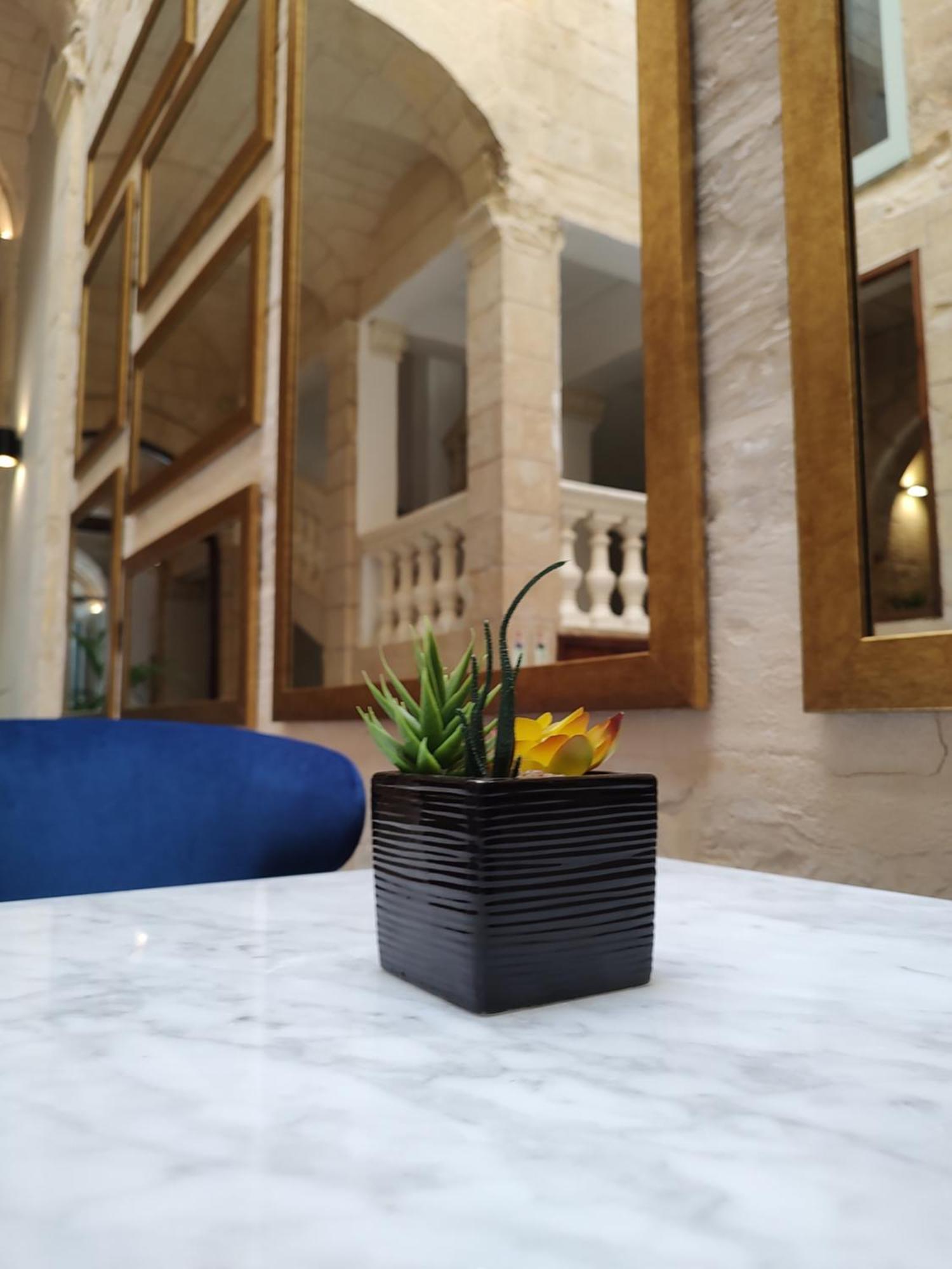 Mulberry Suites Valletta Ngoại thất bức ảnh